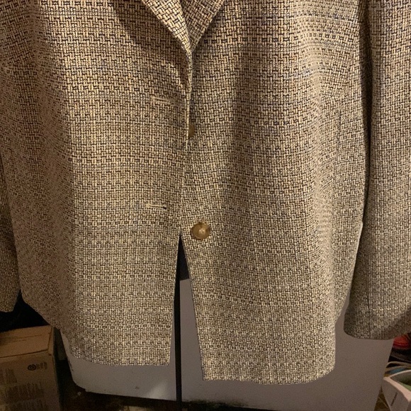 Blazer - Picture 2 of 4